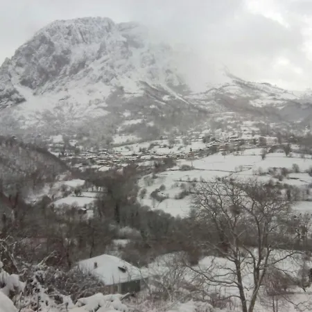 בית כפרי La Tanda *